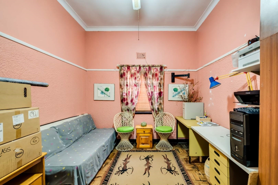 5 Bedroom Property for Sale in Wynberg Western Cape
